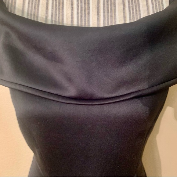 Boohoo Midi Dress Sz 6 Black Gown Off the Shoulder Hi-Low Heavy Sleeveless - Picture 3 of 14